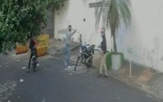 motociclista-de-aplicativo-tem-moto-roubada-em-frente-a-casa-de-cliente-em-ribeirao-preto,-sp;-video